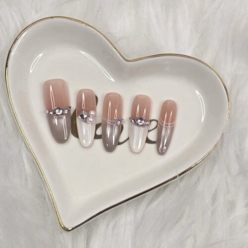 ELEGANT NUDE CRYSTAL ALMOND PRESS ON NAILS- LUXE HANDMADE SET